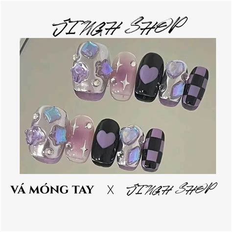 Làm móng tay thủ công thể hiện màu trắng đen và tím phù hợp với y k millennium hot girl phong