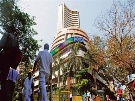 Slow Start Of Stock Market Sensex Opens Below 63000 All 10 Shares Of