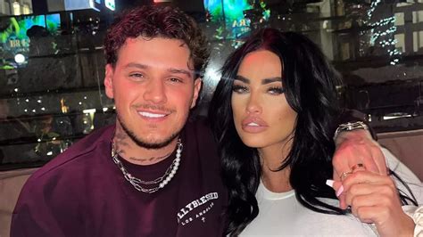 Katie Price supported by MAFS boyfriend after revealing pregnancy