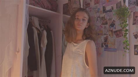 Juste Une Amie Nude Scenes Aznude