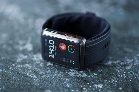 Белорусам стали доступны смарт-часы Huawei Watch D с измерением ...