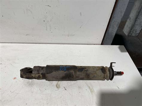 Lexus Lx470 2000 Shock Absorber – Used Car Parts Online