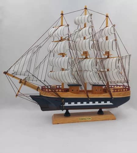 Barco Cm Caravela Veleiro De Madeira Miniatura Decora O