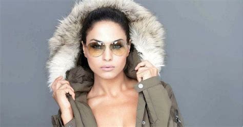 Actress Nude Photos Veena Malik Topless Photos