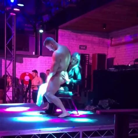 Stripper Bubble Ass ThisVid