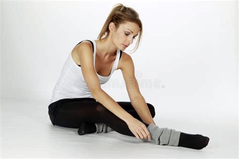 Fille Blonde De Sport De Forme Physique Photo Stock Image Du Fond Cellulite