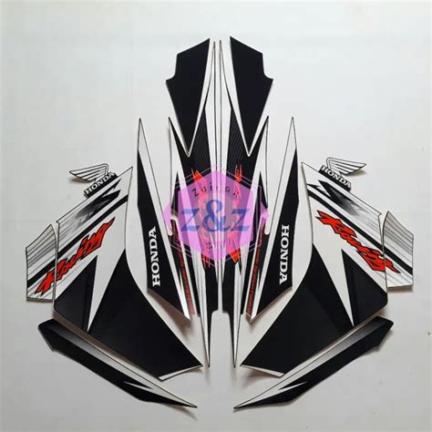 STIKER STRIPING LIS LES BODY MOTOR HONDA BLADE RACING 2013 S HITAM