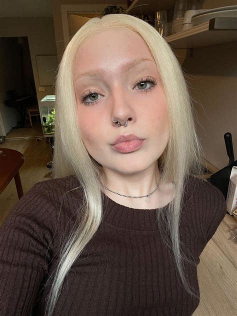 Glueless Light Blonde 613 Straight And Body Wave Pre Cut Lace Closure Wigs Alipearl Hair