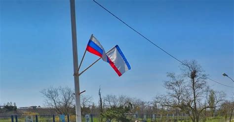 Flag in Crimea : r/vexillology