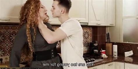 Hot Cougar Visits Pervy Neighbor Before Getting Off3B2m21 Tnaflix