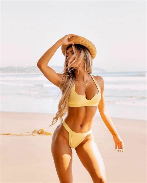 7 Hot Mariana Morais Bikini Pics