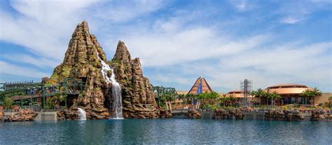 universal continues  innovate  theme park attraction design