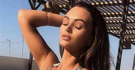 Kendall Rae Knight Sends Instagram Into MELTDOWN Over Sizzling Bikini
