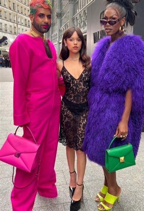 Обнажённая Дженна Ортега горячие интимные фото Jenna Ortega nude без цензуры слитые фото