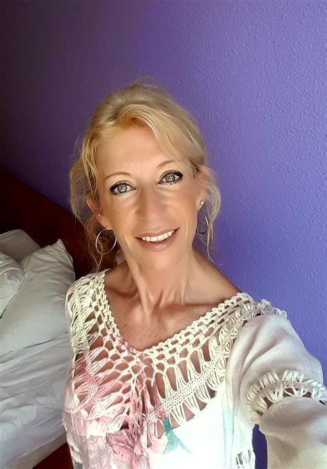 TW Pornstars - Marina Beaulieu. Twitter. Belle journée à tous !!! 😉😘😘