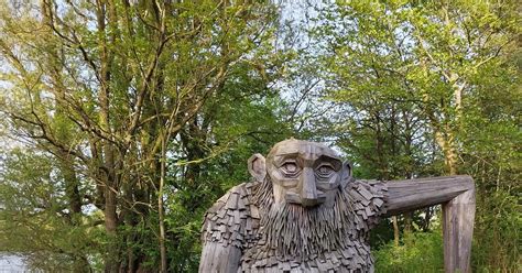 Jakten på de sex bortglömda jättarna GetYourGuide