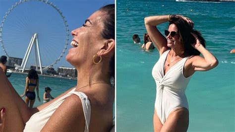 Hot Sexy Barbara Guimaraes Bikini Pics