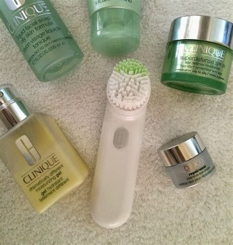 Style My Way: Friday Beauty - Clinique Cleansing Brush