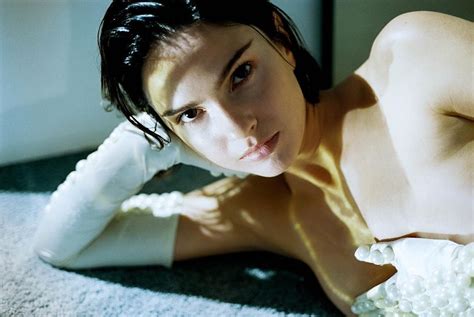 Shelley Hennig 8 Hot Gorgeous Pictures Bollywoodfever