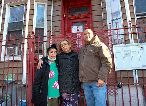 Seven Months After Bushwick Fire, Tenants Rally to Oust ‘Negligent