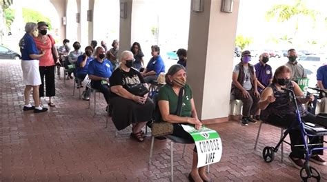 Residents Come Out For Pro Life Prayers Kuam News On Air