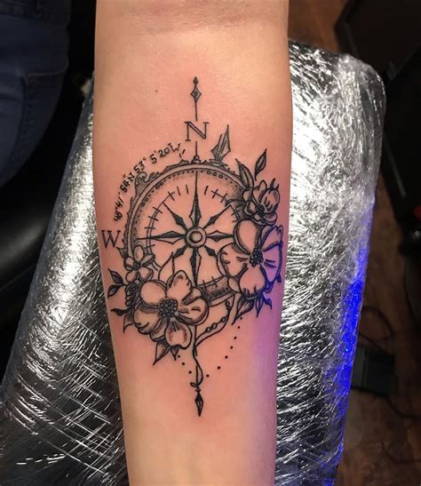 32 Compass Tattoo With Coordinates Teunvishnu