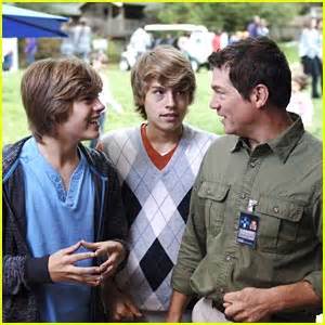 Dylan Sprouse: The Suite Life Movie Trailer! | Cole Sprouse, Dylan ...