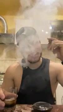 Muscle Smoking Hot Guy ThisVid