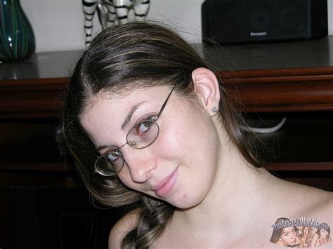 Sexy Girls Wearing Glasses Page 208 FreeOnes Forum The Free Sex Community