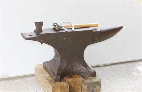 Peter Wright Anvil Peter Wright Anvil Antiques