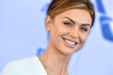 Lala Kent Shows Sexy Curves Boobs In Savage X Fenty Lingerie Style Living