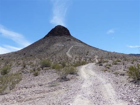 Land Cruising Adventure: Quartzsite, Arizona | Camping in the Desert