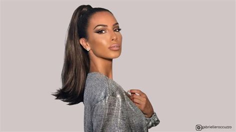 24 Runway-Worthy Slick-Back Ponytail Styles