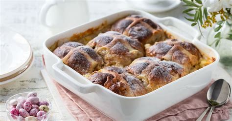 Delicious Hot Cross Bun Pud You Have To Try This Easter Express Co Uk