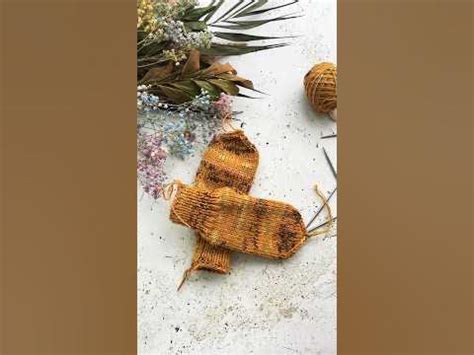 Носочки и изогнутые спицы🫶 - YouTube