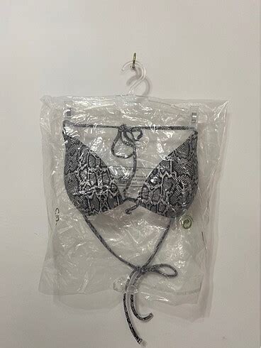 Tutishop No Gossip Dolgulu Üçgen Bikini Üstü Yılan Desen Bikini Diğer Bikini 20 İndirimli