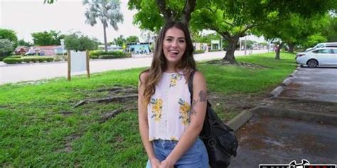 Sofie Reyez Money Loving Latina Takes A Big Ride Mp4 Tnaflix