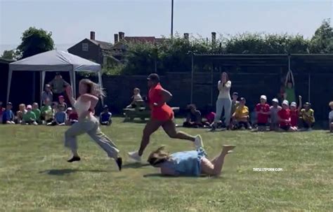 Moons Crowd Nude Katie Hannaford Mom In Thong Fapfappy OnlyFans Leaked Nudes