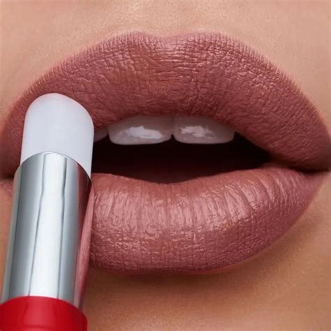 Labial Duo Tattoo Nude Cocoa de Ésika Lips