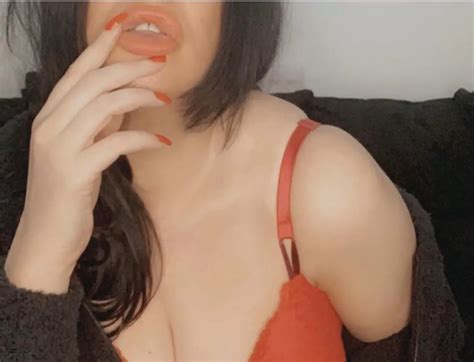 Talk Dirty To Me Nudes Pouting NUDE PICS ORG