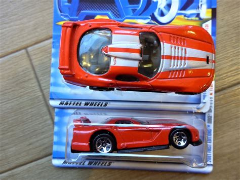 Yahoo オークション HOT WHEELSDODGE VIVER GTS R 台セット