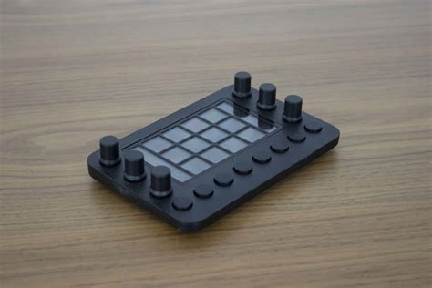 Razer Stream Controller in test - True competition for Elgato