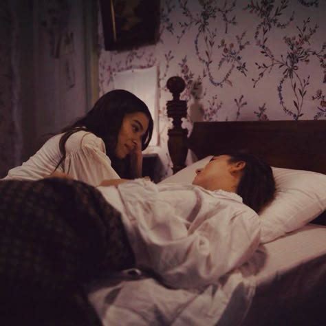 Pin By Breanna On Daddy Gang Could Never Dickinson Lesbian Couple Hailee Steinfeld