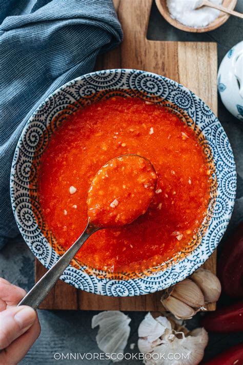 Homemade Chili Garlic Sauce Huy Fong Brand Copycat Omnivores Cookbook