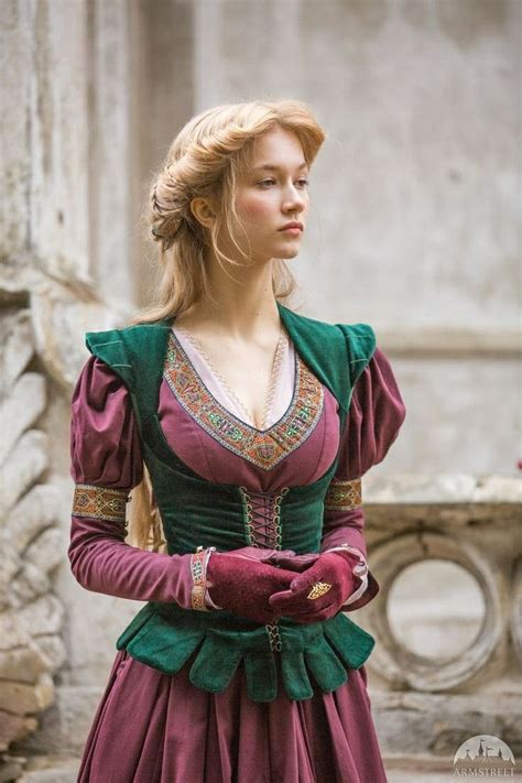 Средневековое платье «Принцесса в изгнании» в 2019 | Medieval fashion ...