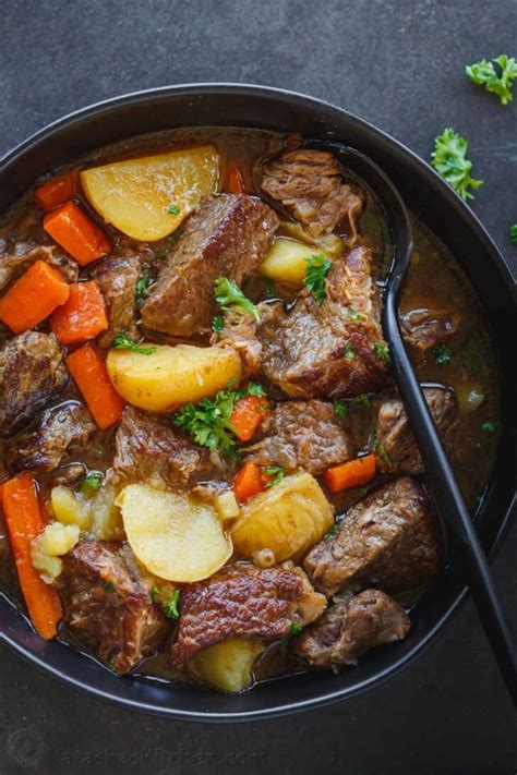 slow cooker beef stew natashaskitchencom desertridgems
