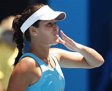 Hot Female Athletes Photos Ana Ivanovic Kissing