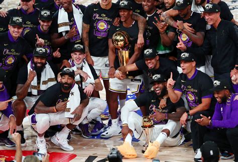 Los Angeles Lakers: 5 offseason roster moves they must make