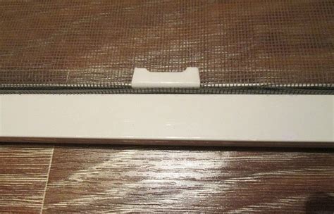 Как починить ручки на москитной сетке, если они то и дело ломаются