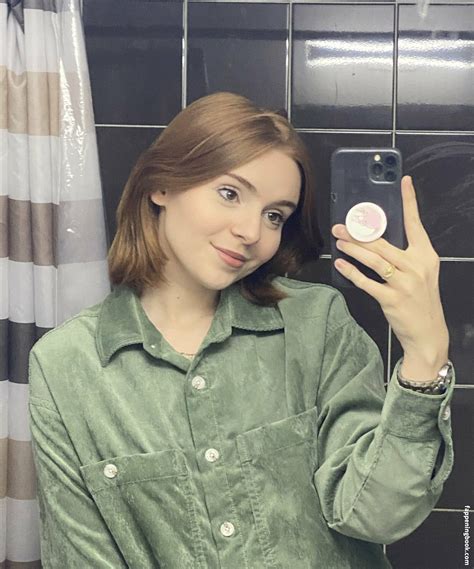 Caitlin Slowpuke Slowpuke Nude OnlyFans Leaks Fappening FappeningBook